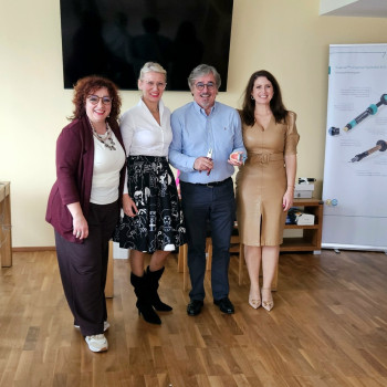 Utrinki z delavnice »Injekcijska tehnika«