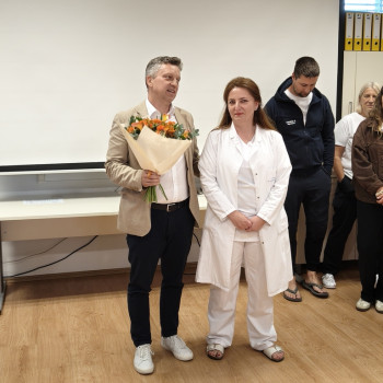 V kolektivu ponovno čestitali naši naj pediatrinji Slovenije